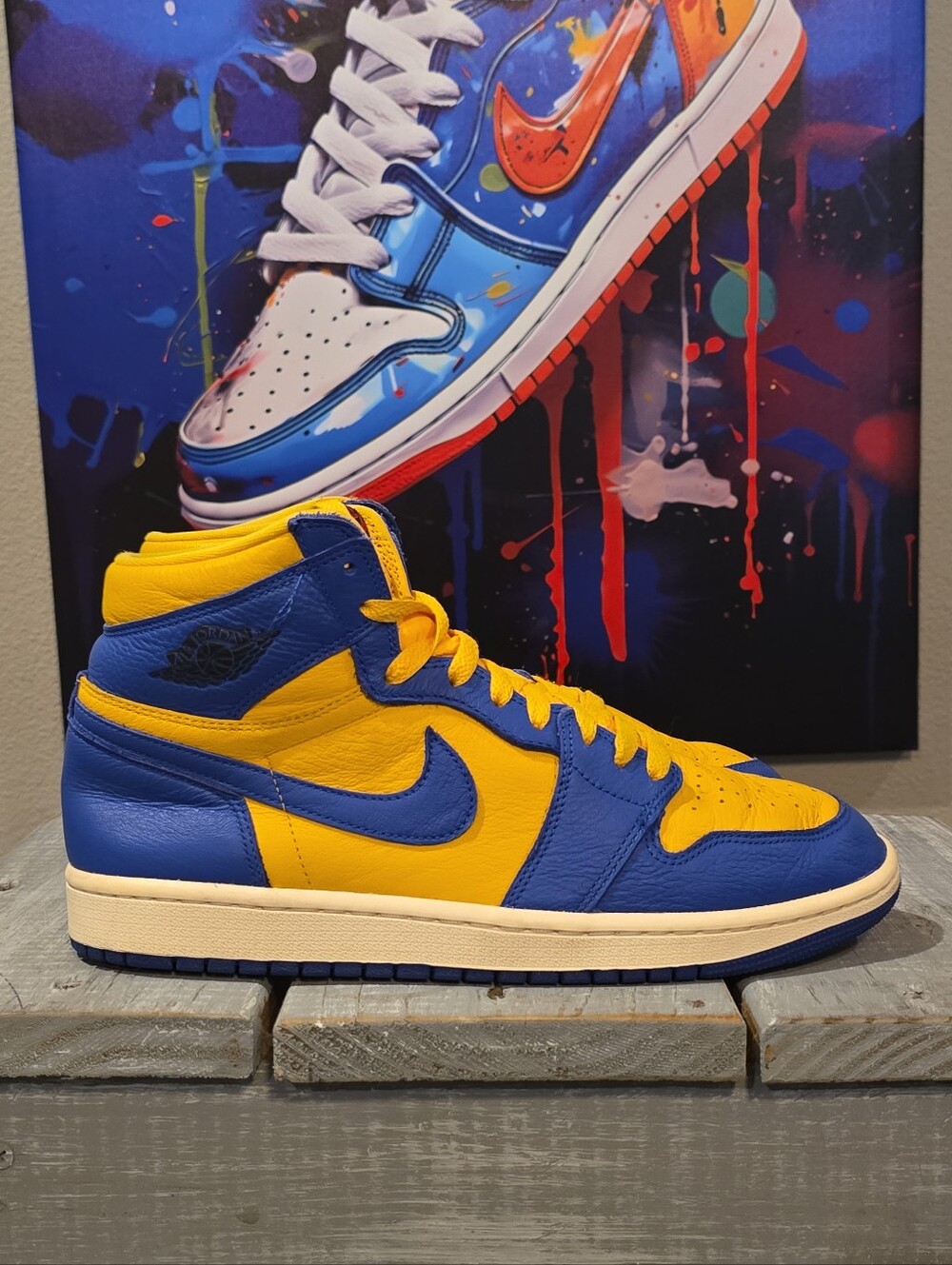 WMNS JORDAN 1 RETRO HIGH OG 'REVERSE LANEY SIZE 9.5